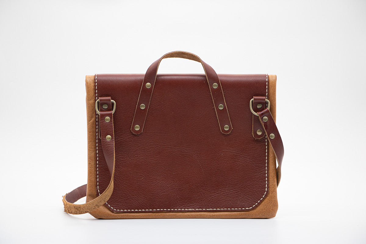 SLICK FOLD-OVER LAPTOP BAG