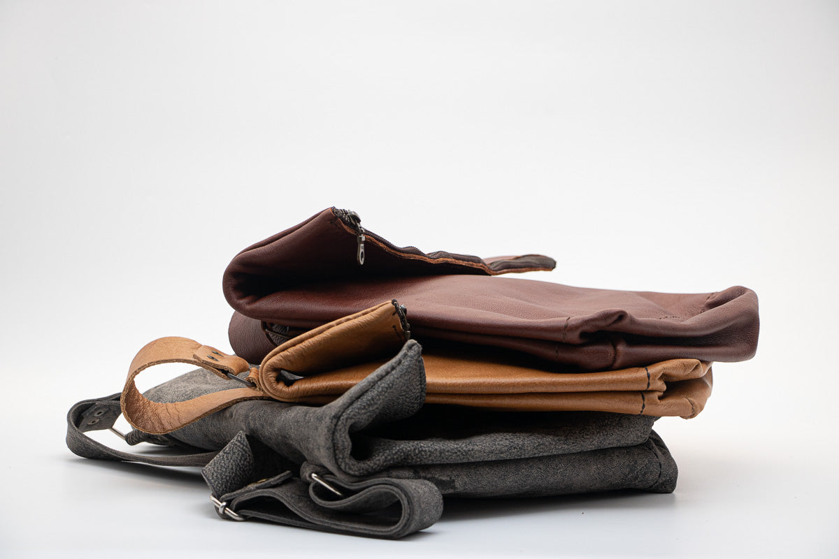 LEATHER FOLD-OVER